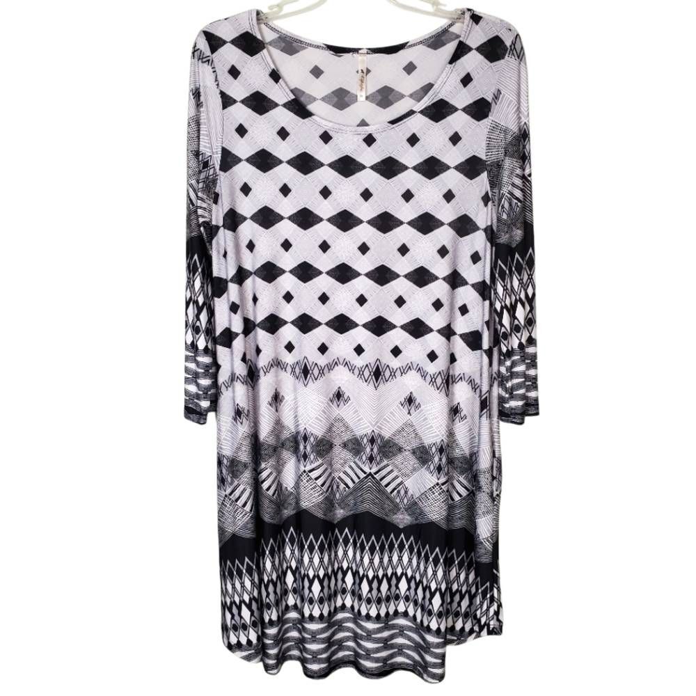 42Pops Geometric Abstract 3/4 Sleeve Scoop Neck Tunic Dress Black White XL